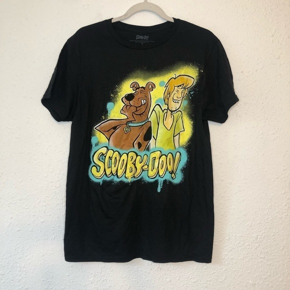 3/$25 🙌🏼 Scooby-Doo Graphic Tee Black Medium - Picture 2 of 4